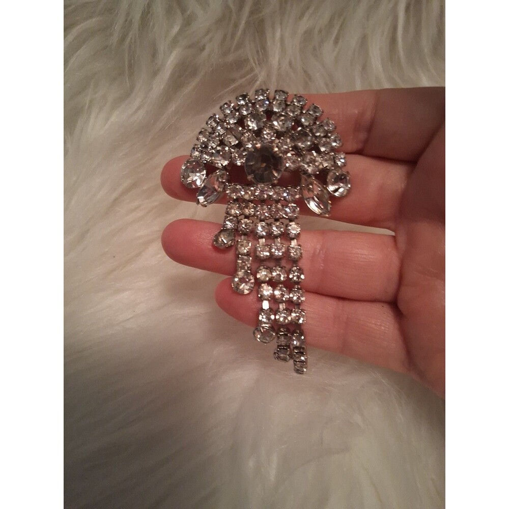 VTG Clear Rhinestone Silvertone Waterfall Brooch Dangle Fringe Art Deco